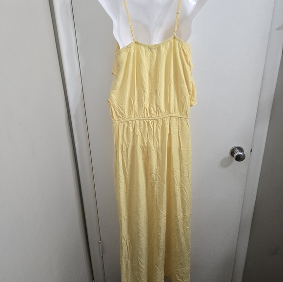 33) Yellow Maxi Dress - Picture 2 of 4